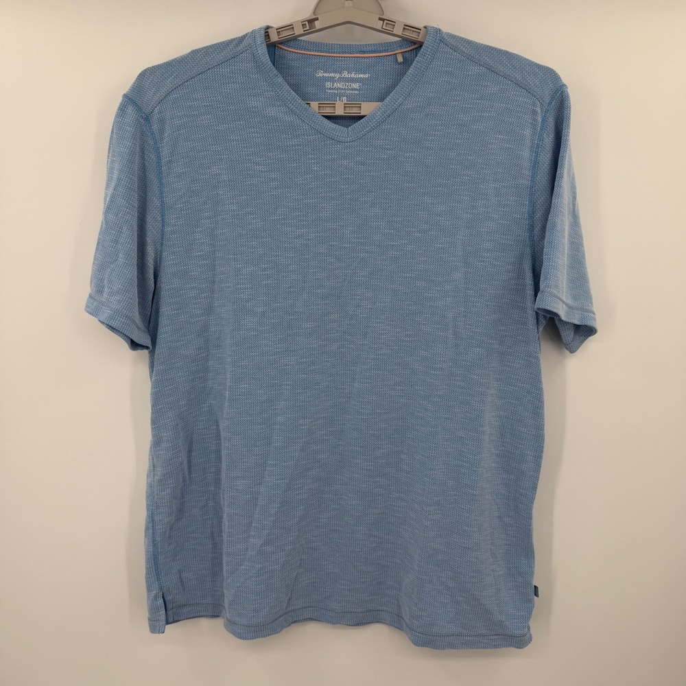 Tommy Bahama IslandZone Mens Large Blue V-Neck T-Shirt 37.5 Technology Textured
